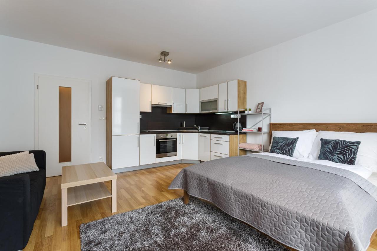 Golden Apartments Rezidence Nová Karolina Ostrava Esterno foto